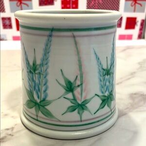 Vintage Signed Georgetown Pottery Pastel Floral Ceramic Holder